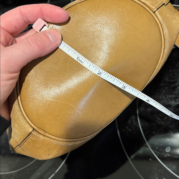 Coach Tan Crossbody Bag with Classic Design - Picture 13 of 13